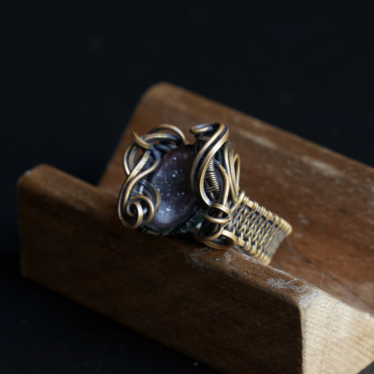 OOAK-The Mist Hollow Mexican Agate Geode Ring