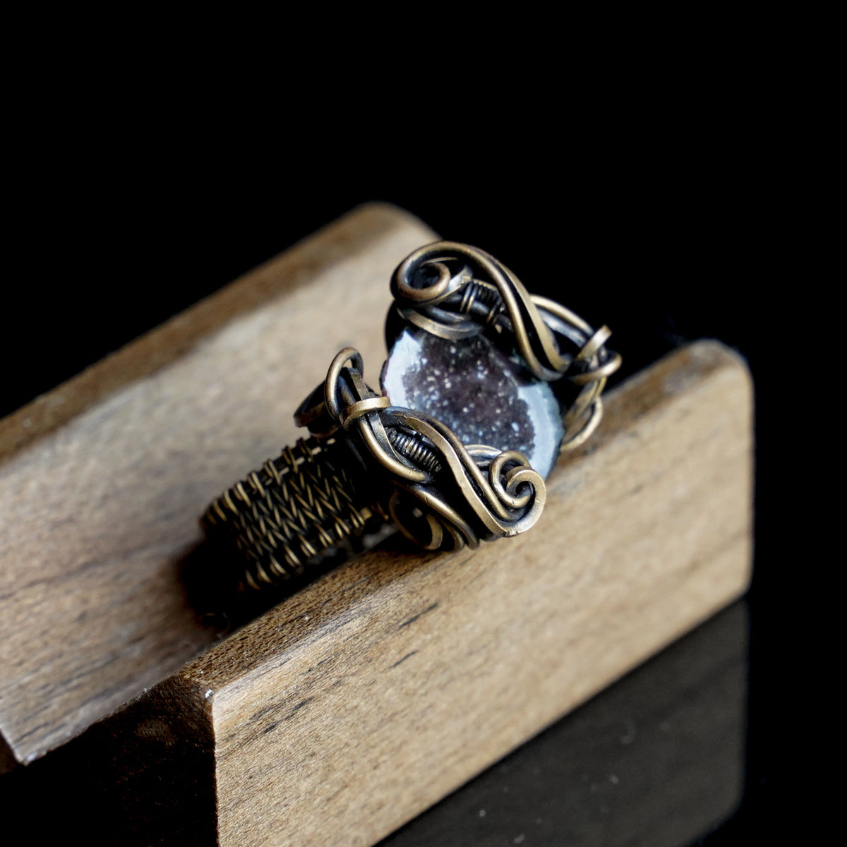 OOAK-The Mist Hollow Mexican Agate Geode Ring
