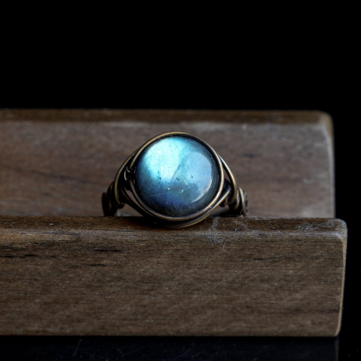 OOAK-The Blue Ember Labradorite Ring