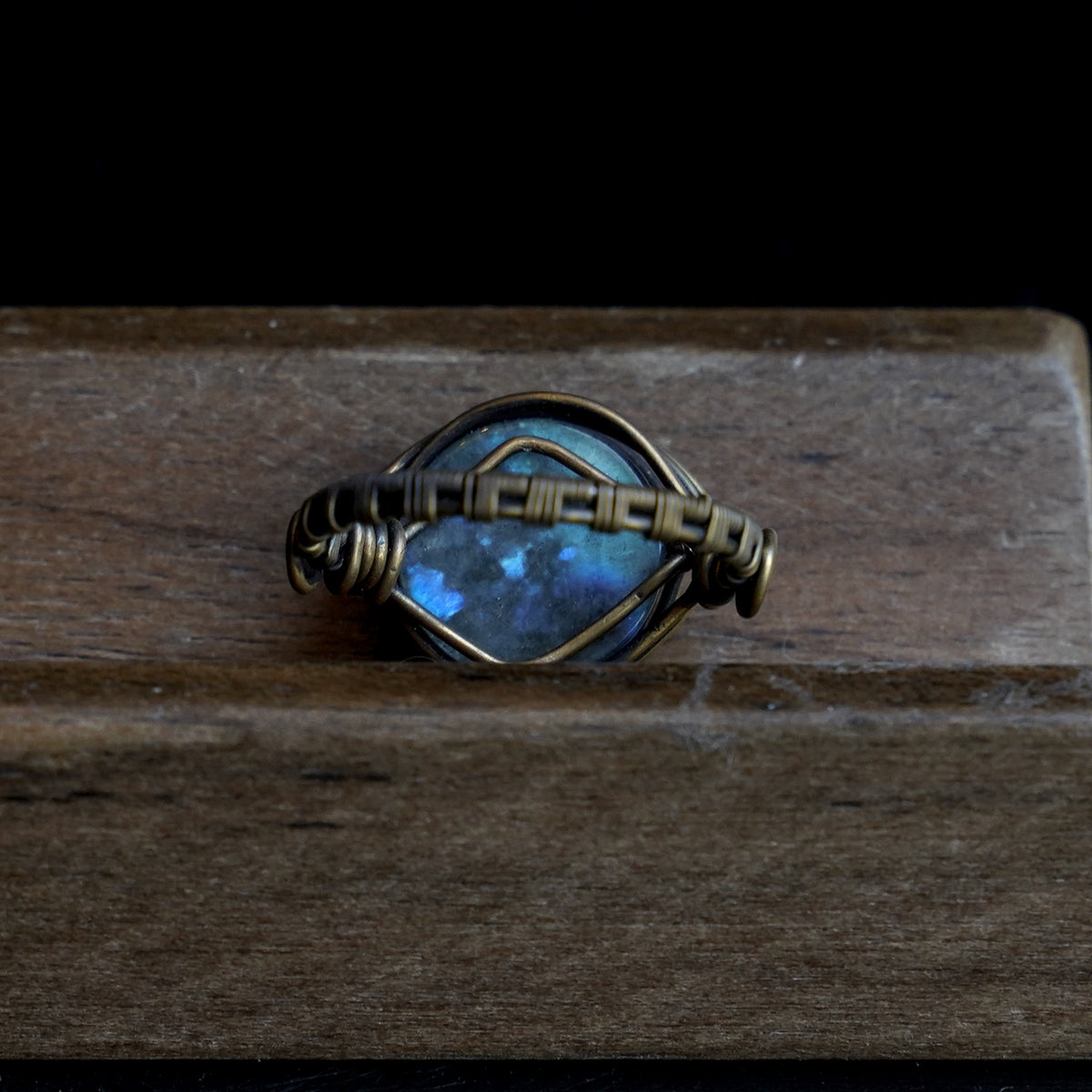 OOAK-The Blue Ember Labradorite Ring